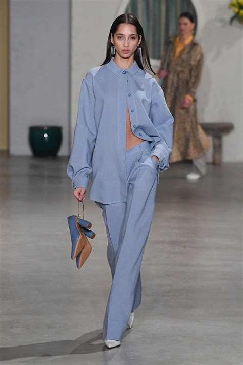 Jacquemus Ready To Wear Autumn 2019 Fashion Runway Fashion Fashion Week