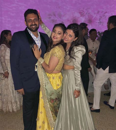 Ms Dhoni S Wife Sakshi Shares Fun Pictures From Her Birthday Party The Etimes Photogallery Page 22