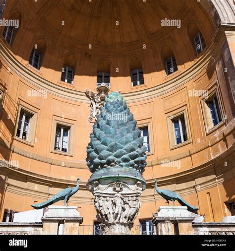Vatican Italy November 2 2016 Ancient Sculpture Of Pine Cone Of