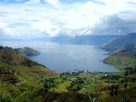 Waduk sermo destinasi wisata yang tepat untuk bersantai dan mencari ketenangan dengan pemandangan perbukitan hijau dan danau yang indah. Htm Waduk Ma : 10 Gambar Waduk Darma Kuningan Harga Tiket ...