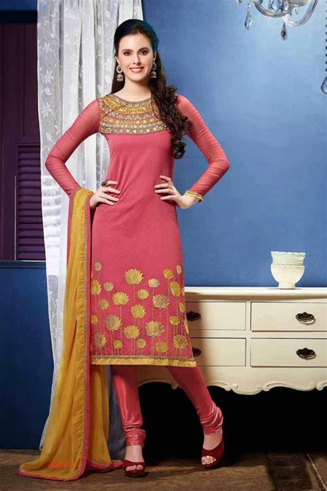 Latest Fashion For Women Indian Sari Lehenga Suits Kurtis