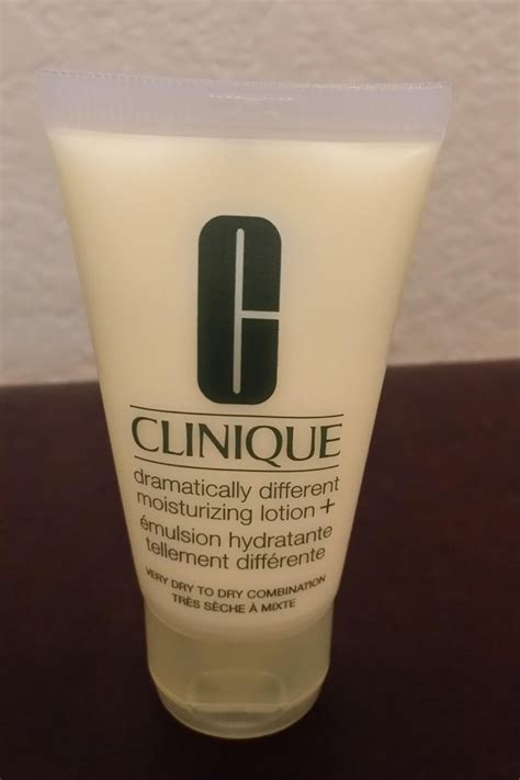 Clinique Dramatically Different Moisturizing Lotion 1 Oz Deluxe