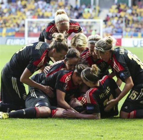Em 2012, em 2012, highlights|kommentieren. Fußball-EM: Deutschland greift nach achtem EM-Titel - WELT