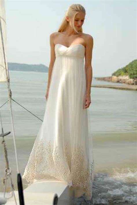I mean what's not to love? Hilary's blog: casual-beach-wedding-gowns-4.