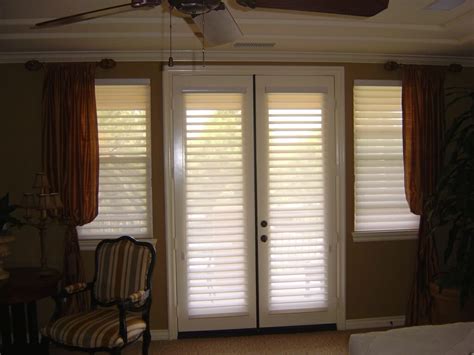 Applying window treatment basics and making accommodations for the door's functional purpose are keys to success. Window Treatment Ideas for Doors - 3 Blind Mice