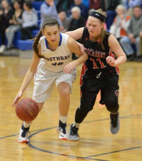 Boothbay Girls Win 28th Straight Home Game The Lincoln County News