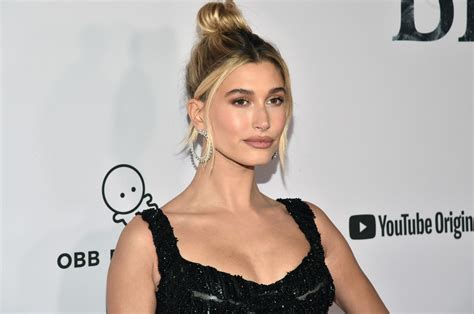 Hailey Baldwin Reveals Genetic Condition Affecting Her Fingers