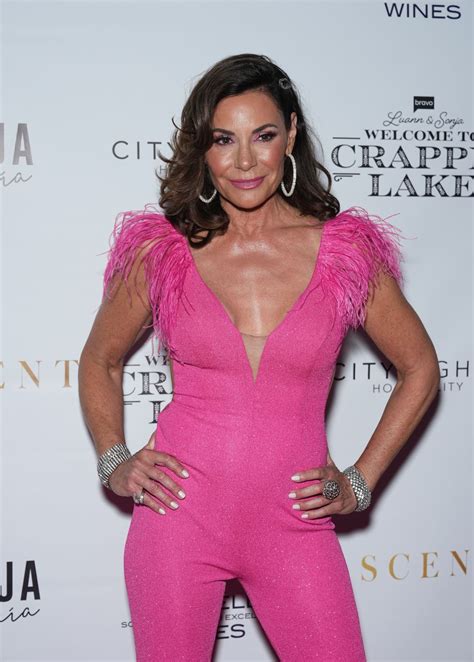 luann de lesseps at luann and sonja welcome to crappie lake tv series premiere in new york 07 09