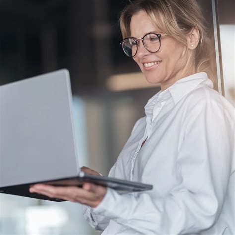 A Sales Manager leads and drives sales success | Compass HRG