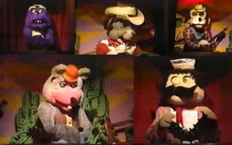 73 Best Fnaf And Chuck E Cheese And Showbiz Pizza Place Images On Pinterest
