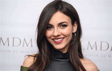 Victoria Justice Bio Net Worth Boyfriend Age Height Ethnicity