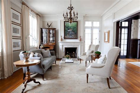 23 Traditional Living Rooms