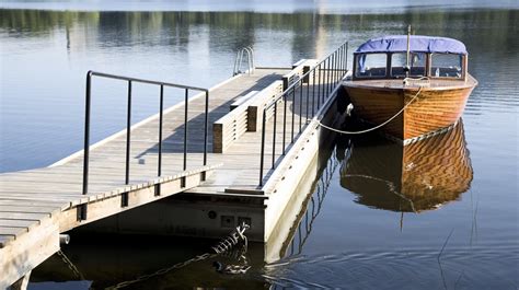 4 Things To Consider When Building A Lakeside Dock Kebony Usa