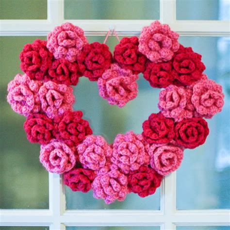 Crochet Rose Heart Wreath Free Pattern Valentines Crochet Crochet