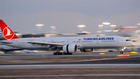 Turkish Airlines Boeing 777 300er Tc Jjg Landing At Lax Youtube