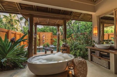 Incredible Tropical Bathrooms That Inspire Copy Incredible