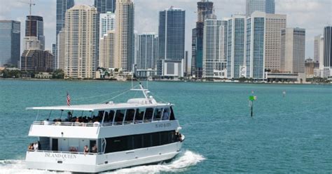 Miami passeio turístico de barco pela Baía de Biscayne GetYourGuide