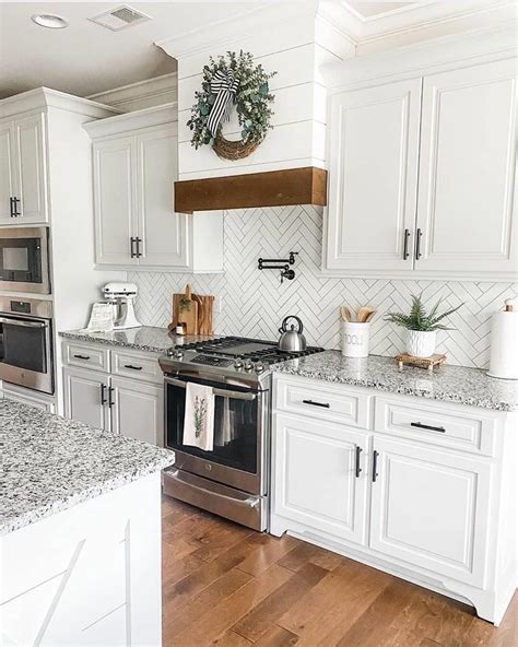 Pin By Vallerie Hensel On Countertops Home Decor Kitchen Farmhouse