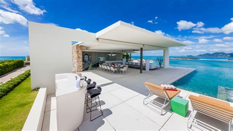 defining oceanfront oceanview and beachfront luxury villas