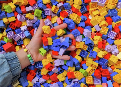 Study Lego Sets Are A Better Investment Than Stocks Bonds Or Gold