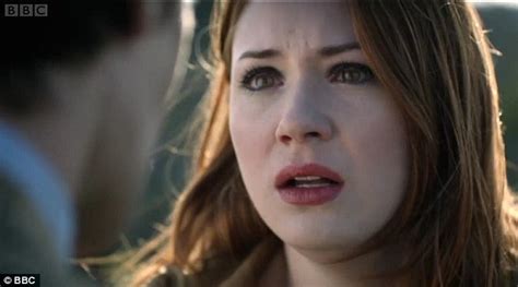Doctor Who Fans Say Goodbye To Amy Pond After She Is Killed At The Hands Of The Weeping Angels