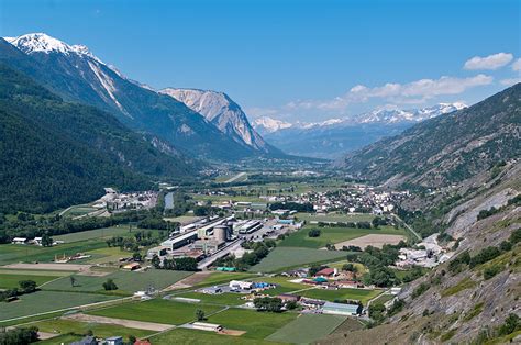 Maybe you would like to learn more about one of these? Blick nach Gampel - Steg - Fotos hikr.org