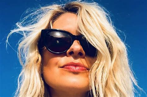 Itv This Mornings Holly Willoughby Wows With Selfie On Instagram