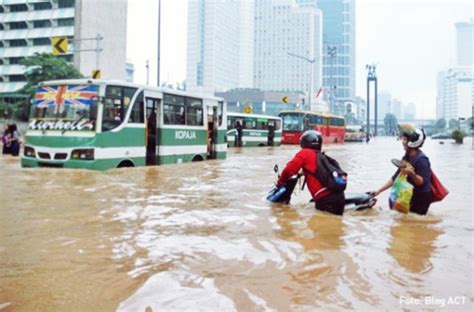 Berita Bencana Alam Banjir Di Jakarta - Gue Viral