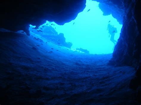 Underwater Caves In Mexico Preserve One Of The Worlds Oldest Ochre