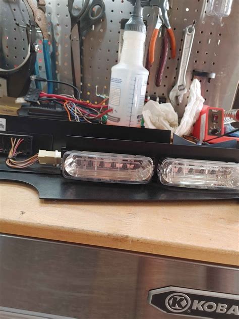 Whelen Inner Edge Ta 8 Light 2005 Crown Victoria Red Blue Or Rb No