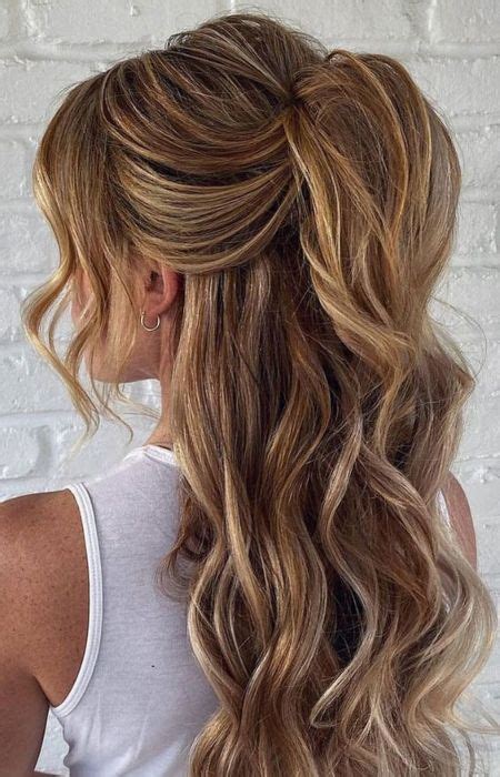 20 Easy Homecoming Hairstyles For Long Hair