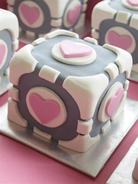 Geek Art Gallery Sweets Companion Cube Mini Cakes