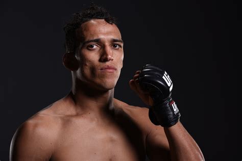Latest on charles oliveira including news, stats, videos, highlights and more on espn. Charles Oliveira: Why I Fight | UFC