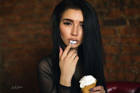 wallpaper women face portrait wall bricks finger on lips ice cream black hair 2560x1707