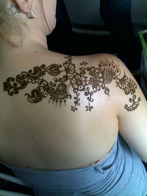 Charming Mehandi Tattos For Shoulder Latest Mehandi Designs Henna