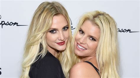 Jessica Simpson And Sister Ashlees Daughters Twin In Matching Flower Girl Dresses