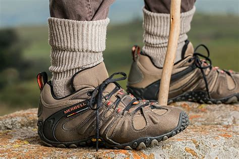 The Ultimate Guide To Hiking Shoes Rockchuck Summit