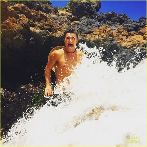 Full Sized Photo Of Spencer Boldman Lab Rats Ends Heads Hawaii 03