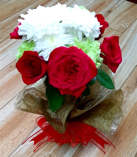 All Occasion Mix Flowers Bouquet In A Vase Flowers Delivery Mauritius
