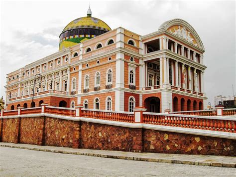 It is the largest brazilian state by area and the 9th largest country subdivision in. TEATRO AMAZONAS ESTÁ ENTRE AS DEZ MELHORES ATRAÇÕES ...