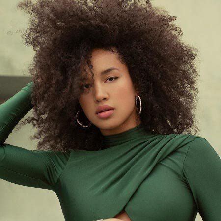 Actress Sofia Wylie Dating A Boyfriend? Exploring Her Parents Details