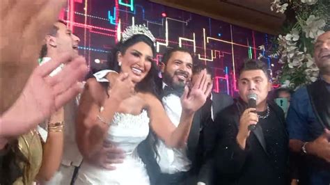 سالى عبد السلام تغنى بنت الجيران مع عمر كمال بحفل زفافها Youtube