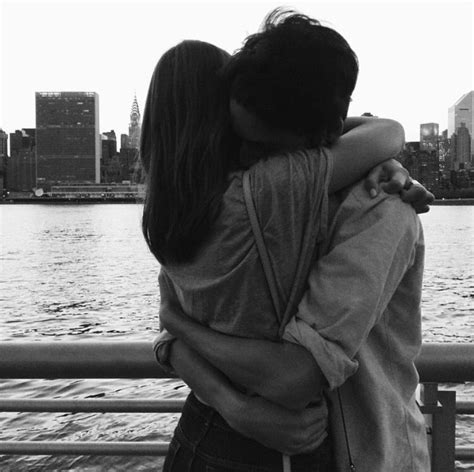 Need You In My Arms♥us♥ Couples Sensuels Cute Couples Photos Love Photos Cute Couple