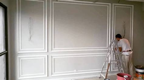 Once you decide the size of your we decided to start our rail where the roof pitch met the right wall (facing the feature wall), that way it. double layer full wall wainscoting #wangsamaju | Dining ...