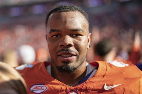 Clemson Linebacker Trotter Giving Up His Final College Season To Enter