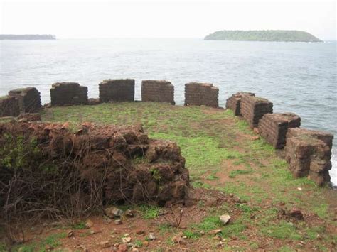 11 Forts In Goa Famous Forts In North And South Goa Treebo Blogs