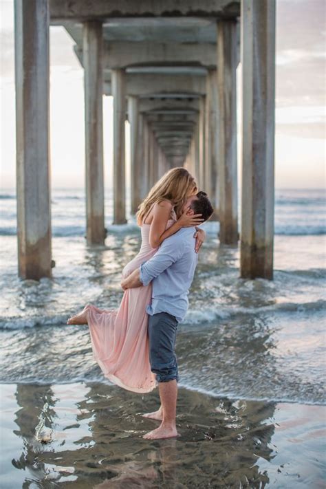 30 Romantic Beach Engagement Photo Shoot Ideas Page 3 Of 3 Deer