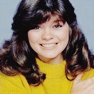 Sexy Pictures Of Valerie Bertinelli Which Will Make Your Hands Want Her