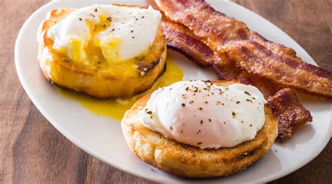 How To Perfectly Poach Eggs The Housing Forum