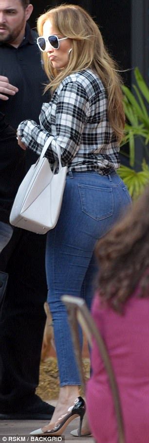 Jennifer Lopez Covers Backside With Tight Jeans In Miami Daily Mail